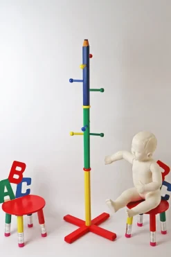 ABC Kinderstühle & Bleistifte Garderobe, Frankreich 1980er, 3er Set