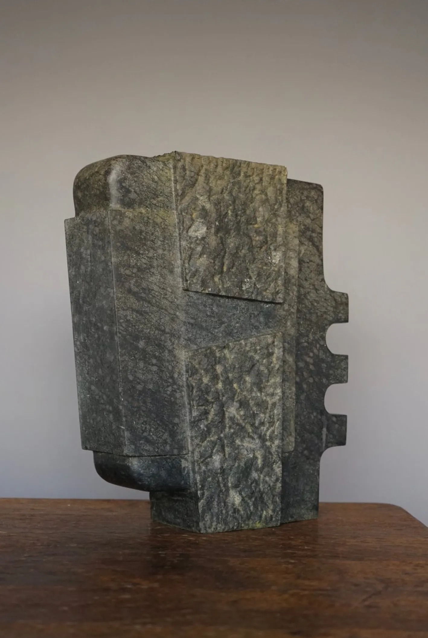 Abstrakte brutalistische Steinskulptur, 1970er