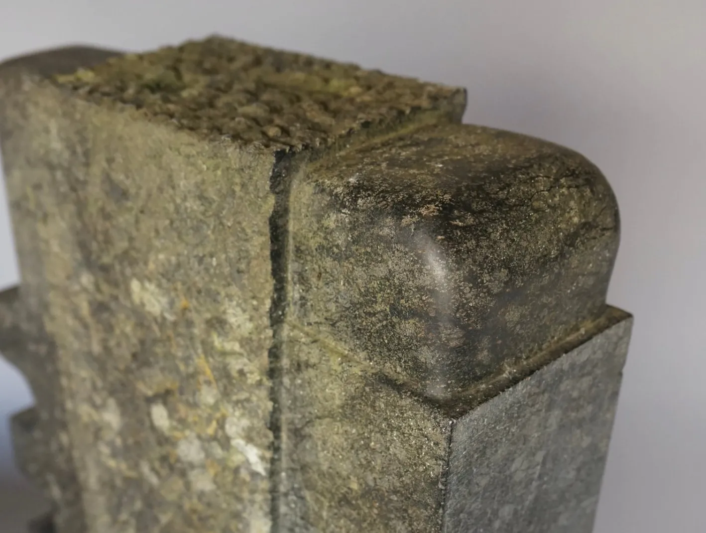 Abstrakte brutalistische Steinskulptur, 1970er