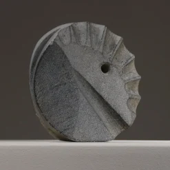Abstrakte deutsche Steinskulptur, 1970er