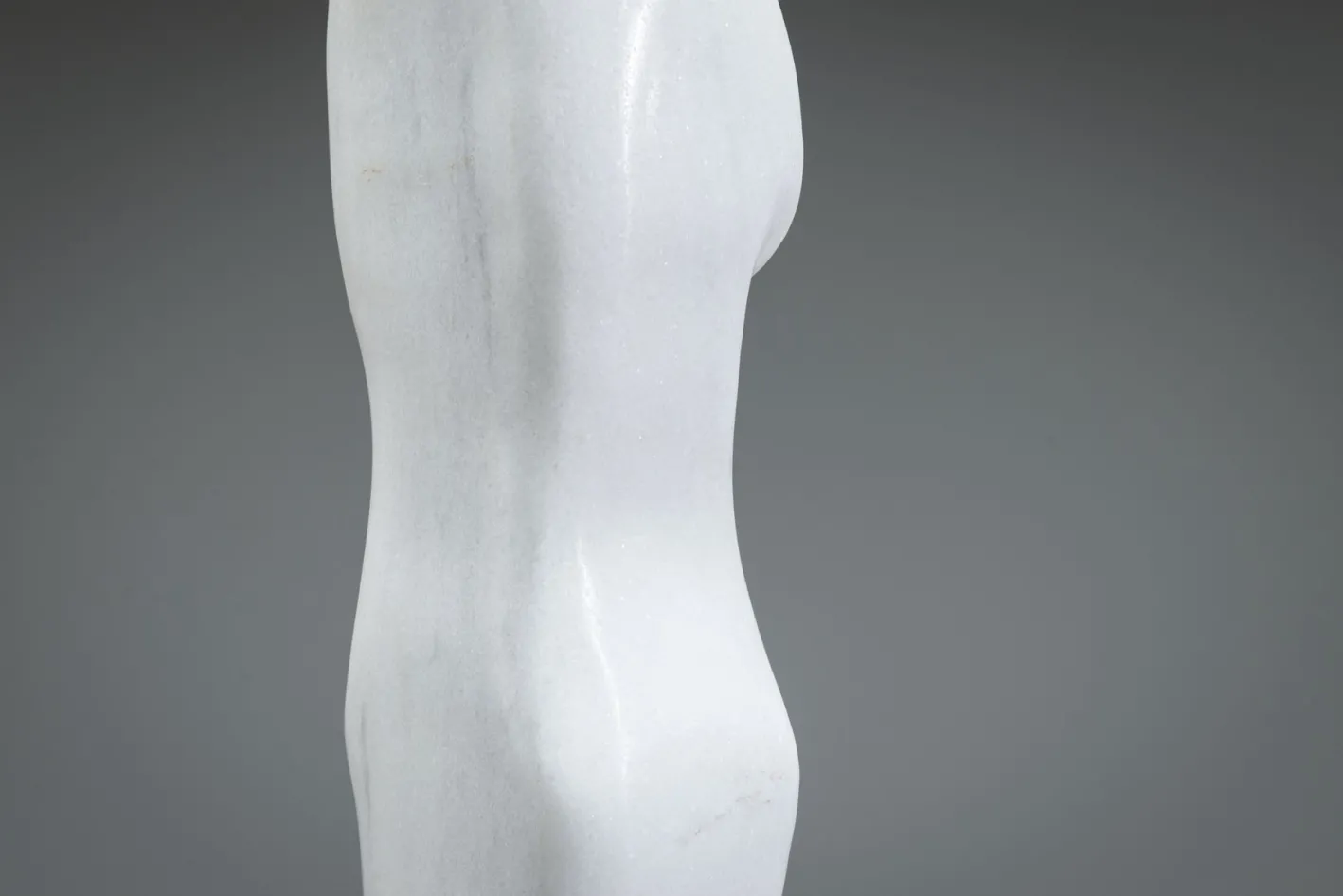 Abstrakter weißer Torso, 1970er, Marmor