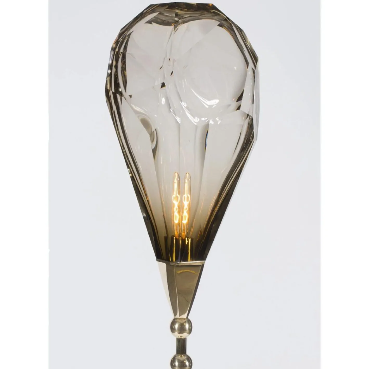 Adamas Stehlampe von Emilie Lemardeley