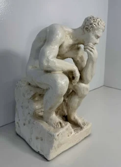 After Auguste Rodin The Thinker Skulptur aus weiß glasierter Terrakotta, 1950er