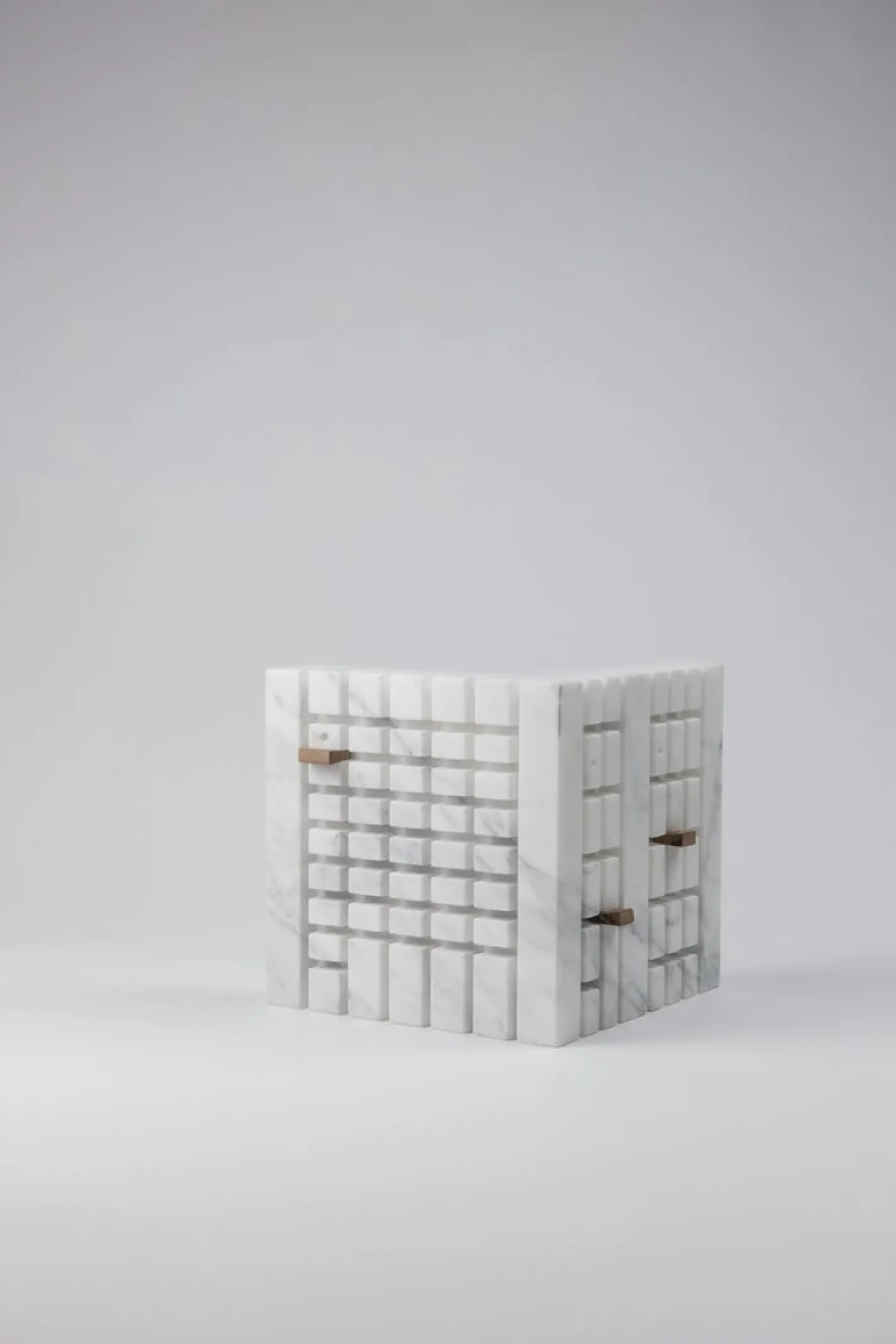 Aion _ Ewiger Kalender für the Stone House von Gumdesign