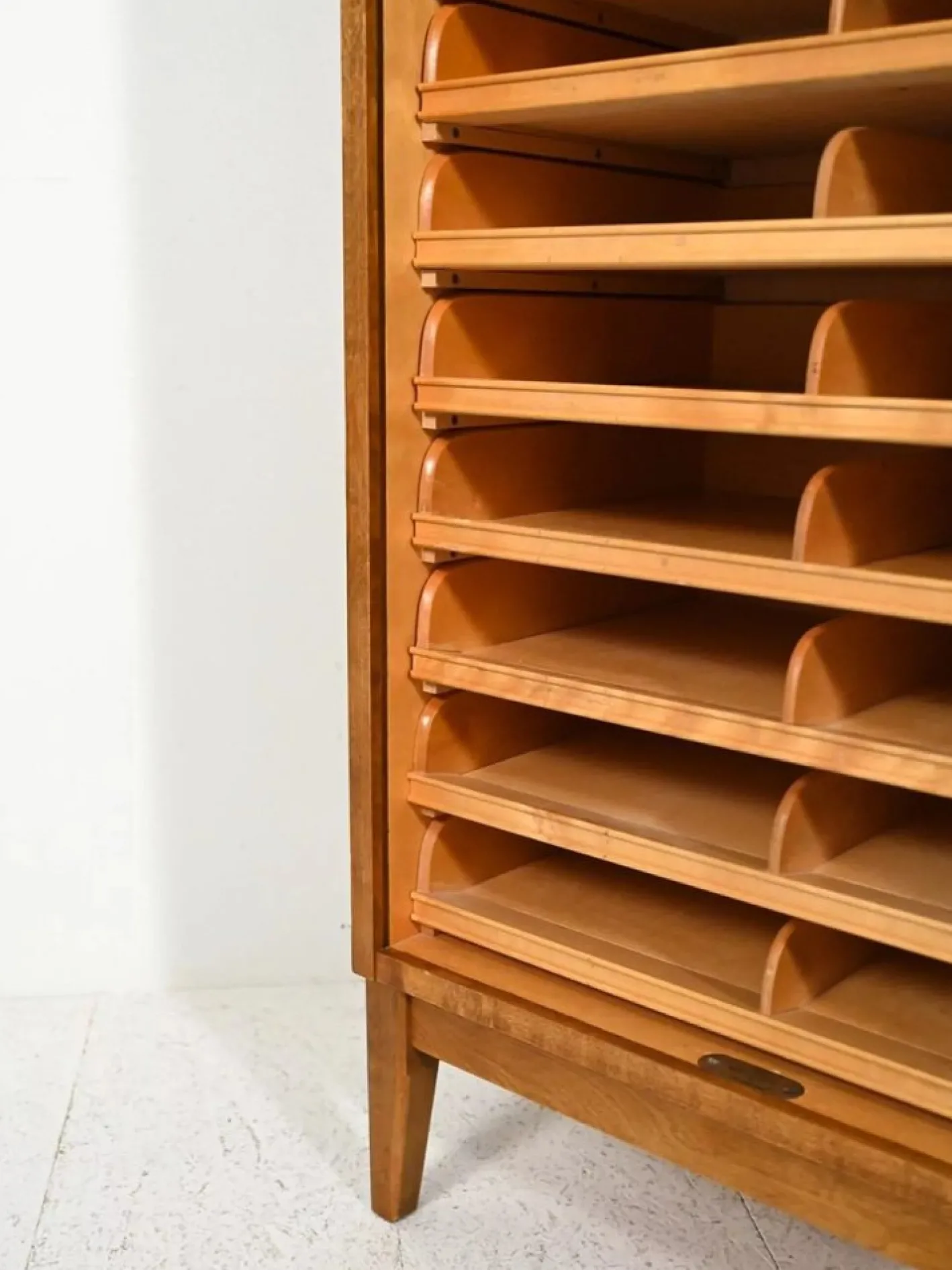 Aktenschrank mit Rolltür, 1960er