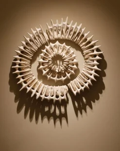 Amaltias Triptychon Wanddeko aus Steingut mit Weißer Glasur von Kallia Panopoulou, 3er Set