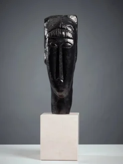 Amédéo Modigliani, Mädchenkopf mit Pony, 1970, Bronze