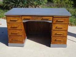 Amerikanischer Vintage Schreibtisch aus Eiche, 1950er