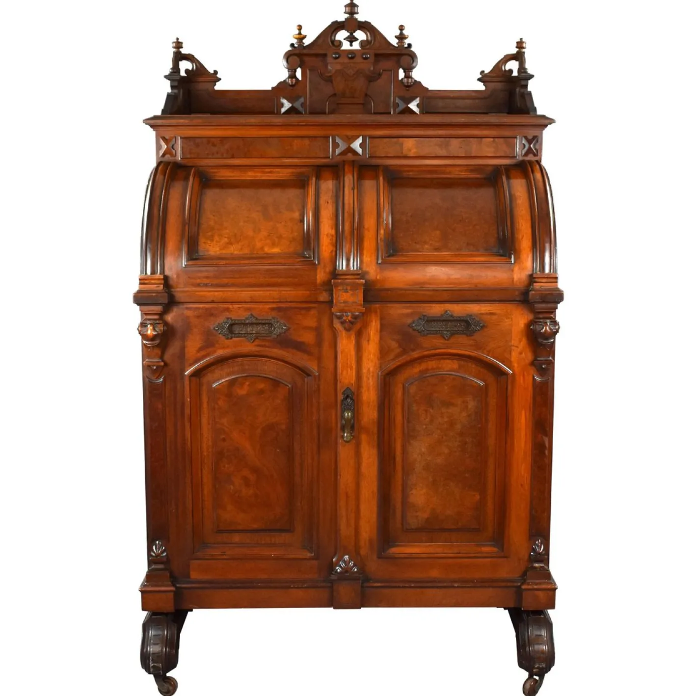 Amerikanischer Wells Fargo Schreibtisch aus Nussholz von Wooton Desk, 19. Jh. Co