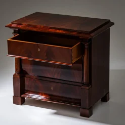 Antike Biedermeier Kommode aus Mahagoni, 1820