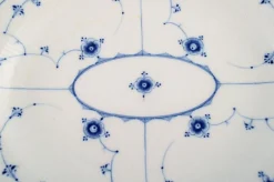 Antike blau geriffelte Servierteller von Royal Copenhagen, frühes 19. Jh., 2er Set