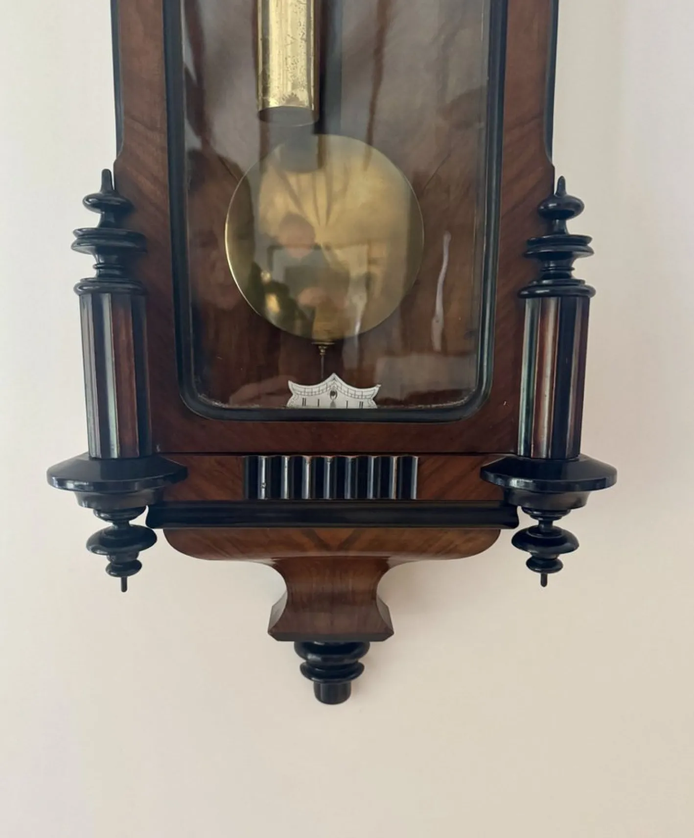 Antike Doppelgewichts-Wanduhr aus Nussholz, 1860