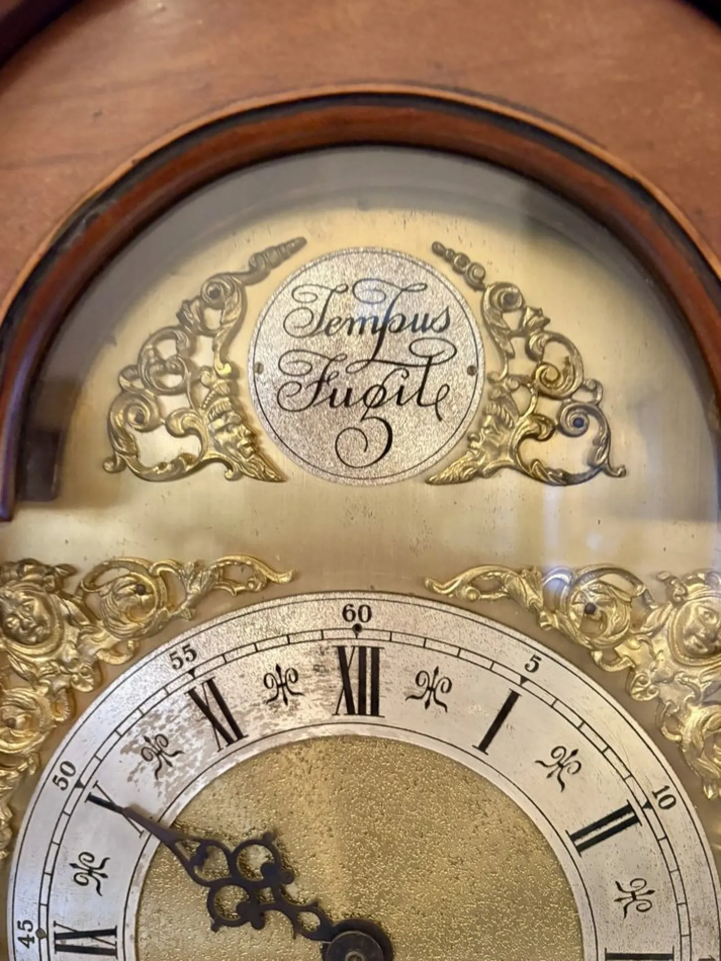 Antike edwardianische Standuhr aus Mahagoni mit Intarsien, 1905