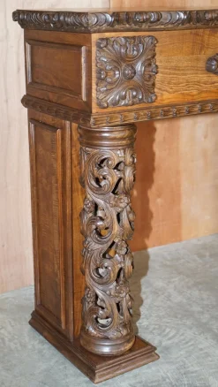 Antike handgeschnitzte Säule aus massivem Ulmenholz, 1880er
