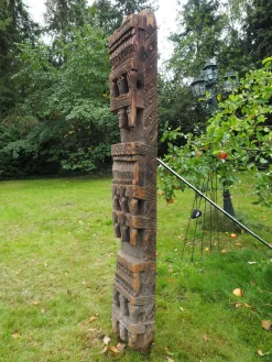 Antike handgeschnitzte Säule aus Holz, Nuristan, Afghanistan, 1890er