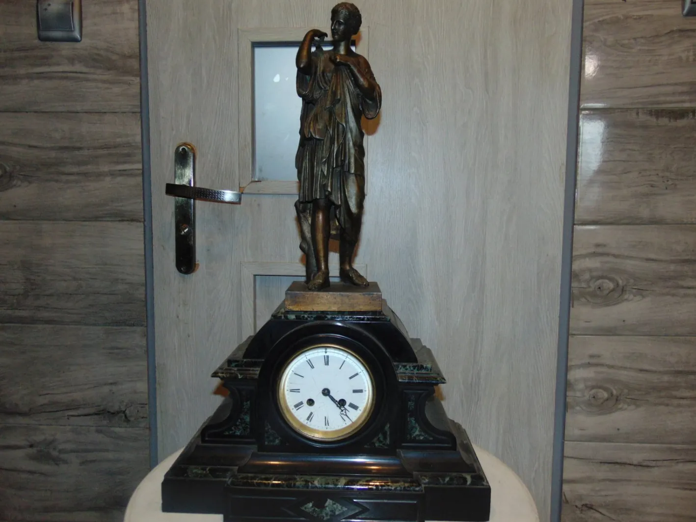 Antike Marmor Uhr