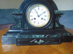 Antike Marmor Uhr