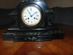 Antike Marmor Uhr