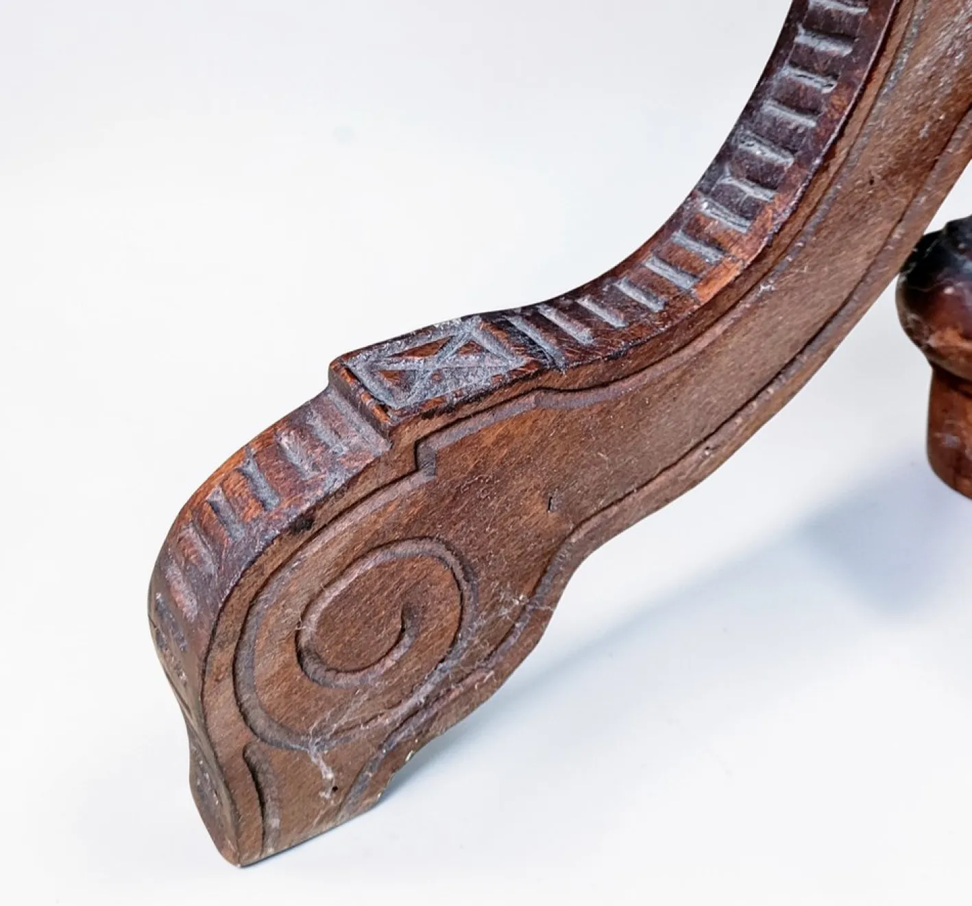 Antiker Demi-Lune Konsolentisch mit Schublade, 1700er