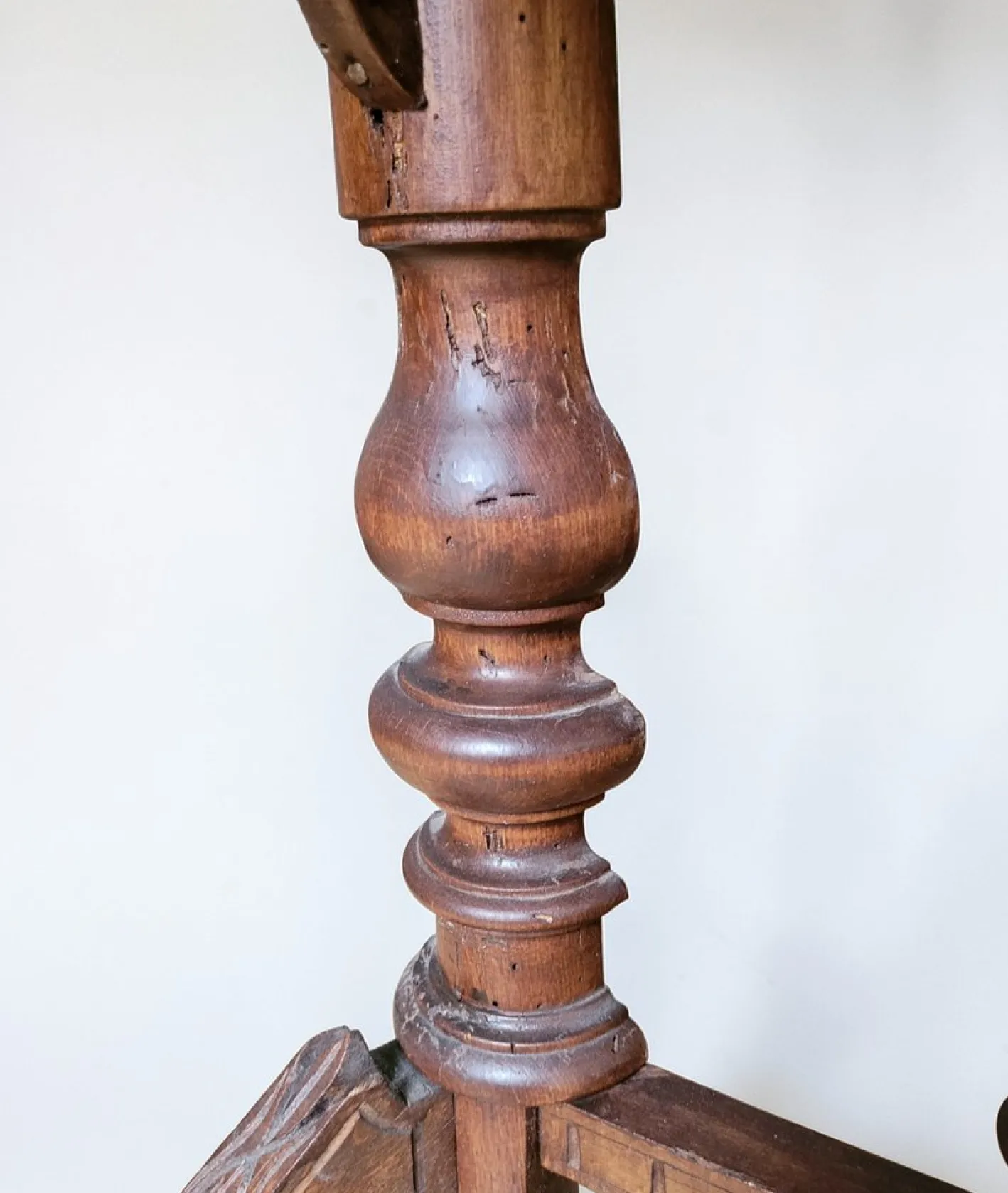 Antiker Demi-Lune Konsolentisch mit Schublade, 1700er