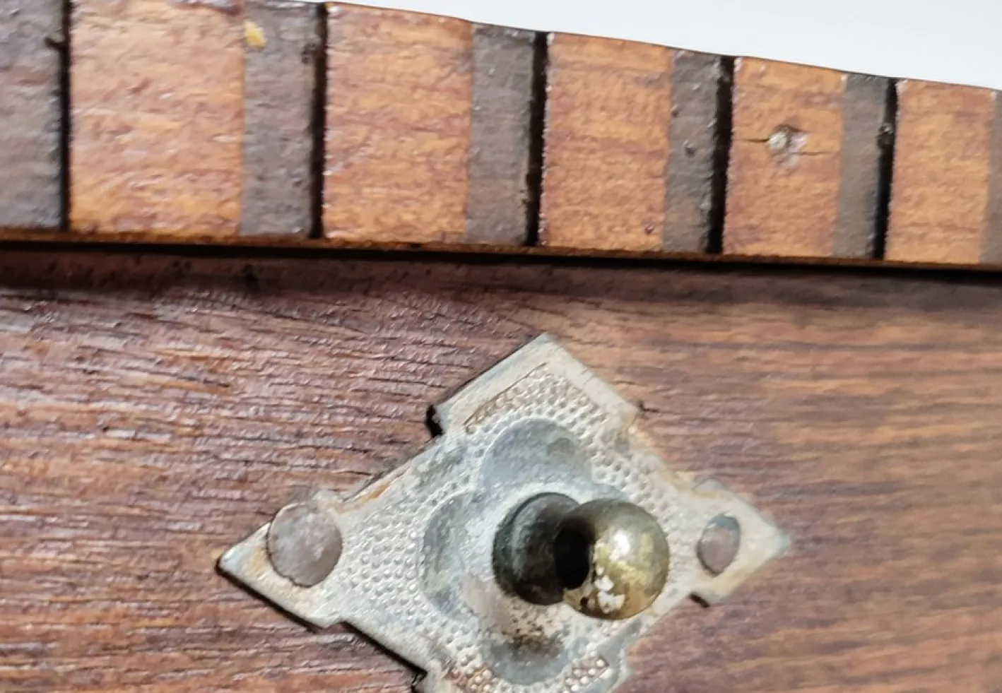 Antiker Demi-Lune Konsolentisch mit Schublade, 1700er