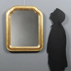 Antiker italienischer Spiegel mit vergoldetem Holzrahmen in Mecca, 1800er