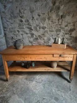 Antiker Kücheninsel Arbeitstisch aus Kirschholz mit Schubladen, 1890er