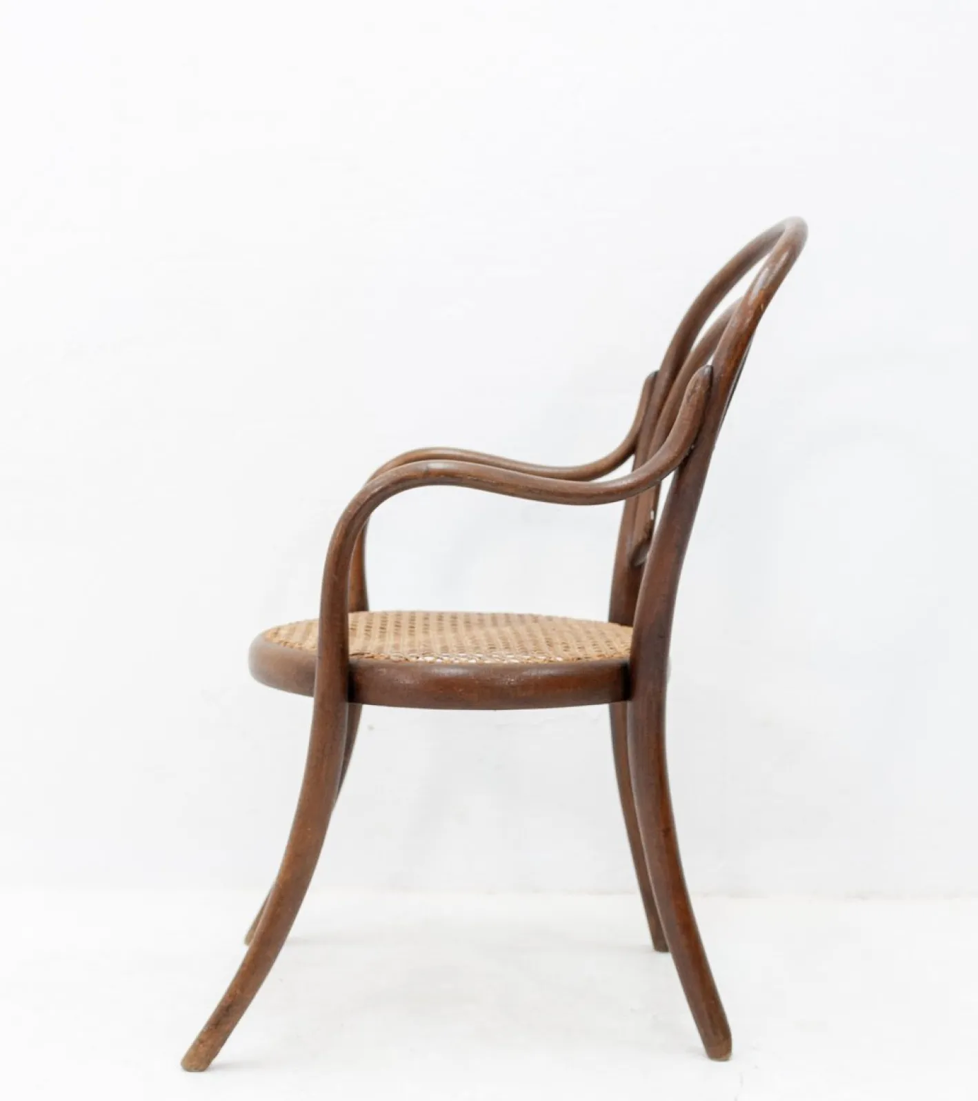 Antiker Kinderstuhl von Thonet