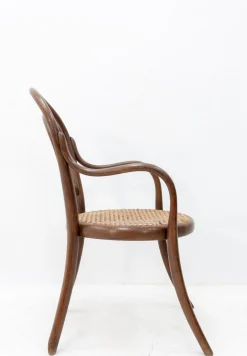 Antiker Kinderstuhl von Thonet