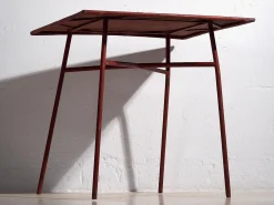 Antiker roter Terrassentisch, 1920er