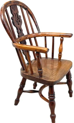 Antiker Windsor Kindersessel aus Eibenholz, 1820