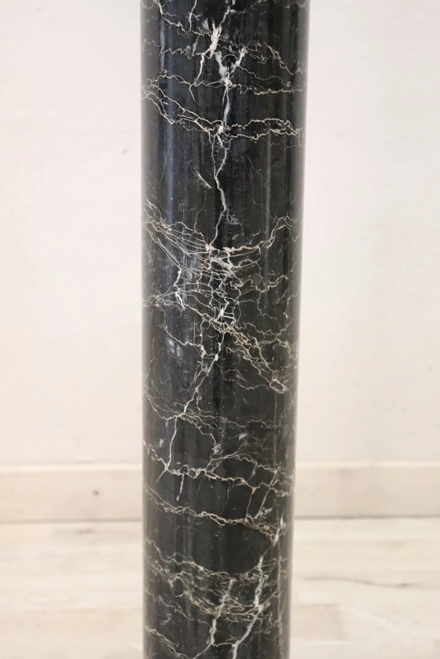 Antike Schwarzweiße Marmorsäule, 1800er