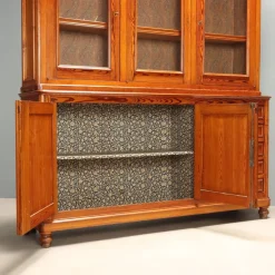 Antikes italienisches Sideboard aus Lärche mit doppeltem Korpus, 1800er