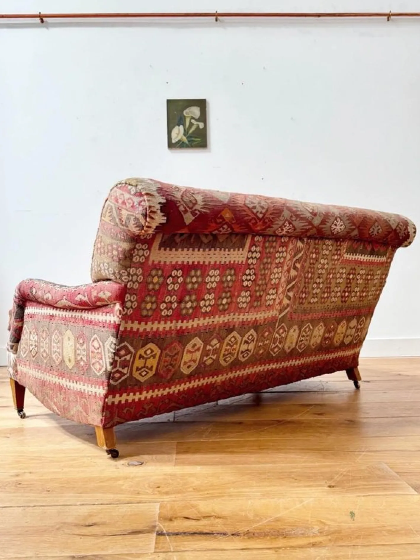 Antikes 2-Sitzer Sofa mit Kelim-Bezug