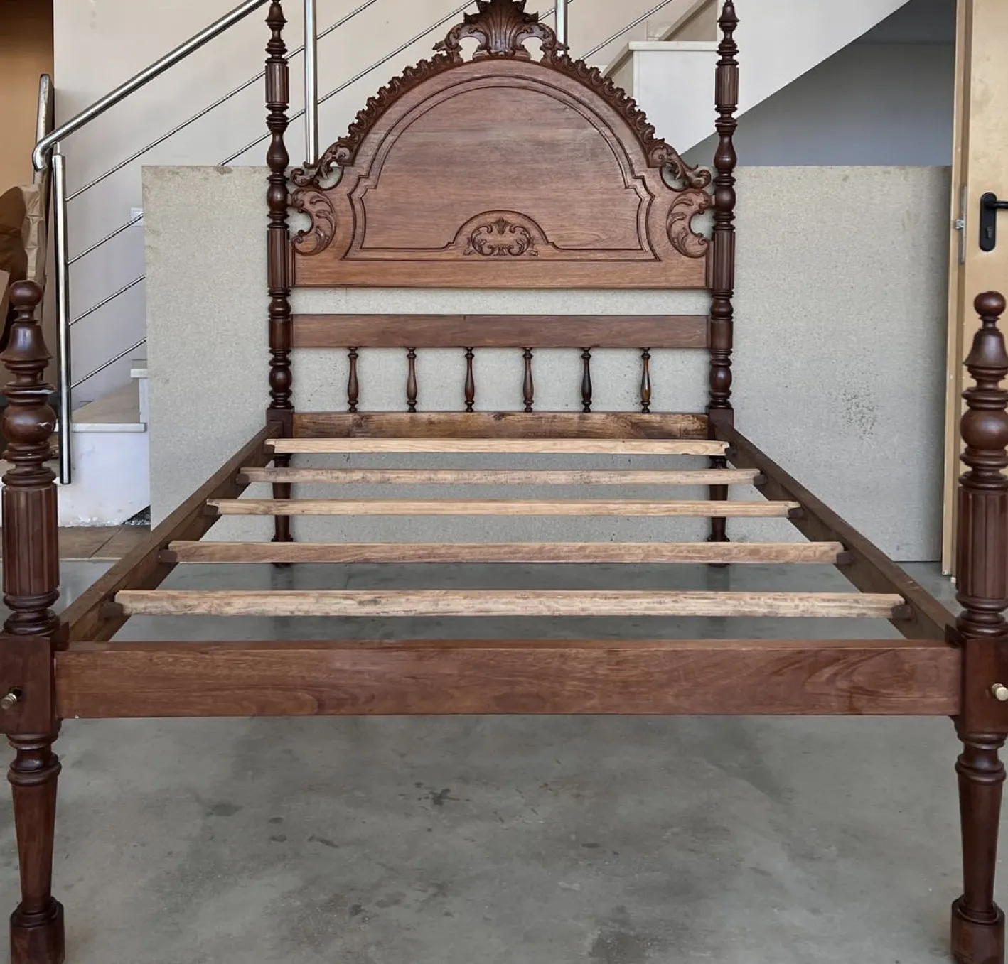 Antikes spanisches Bett mit Holzplatten, 1900
