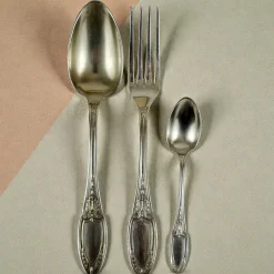 Antikes versilbertes Besteckset von Maison Ercuis, 1890er, 61er Set