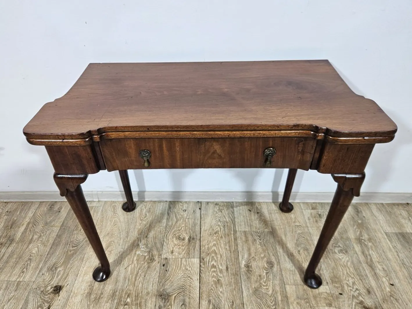 Antique Game Table in Walnut, 1800s