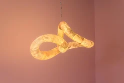 Aqua Fossil Light V Hängelampe aus Alabaster von Amarist Studio