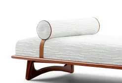 Arbus Daybed von Pedro Ferreira