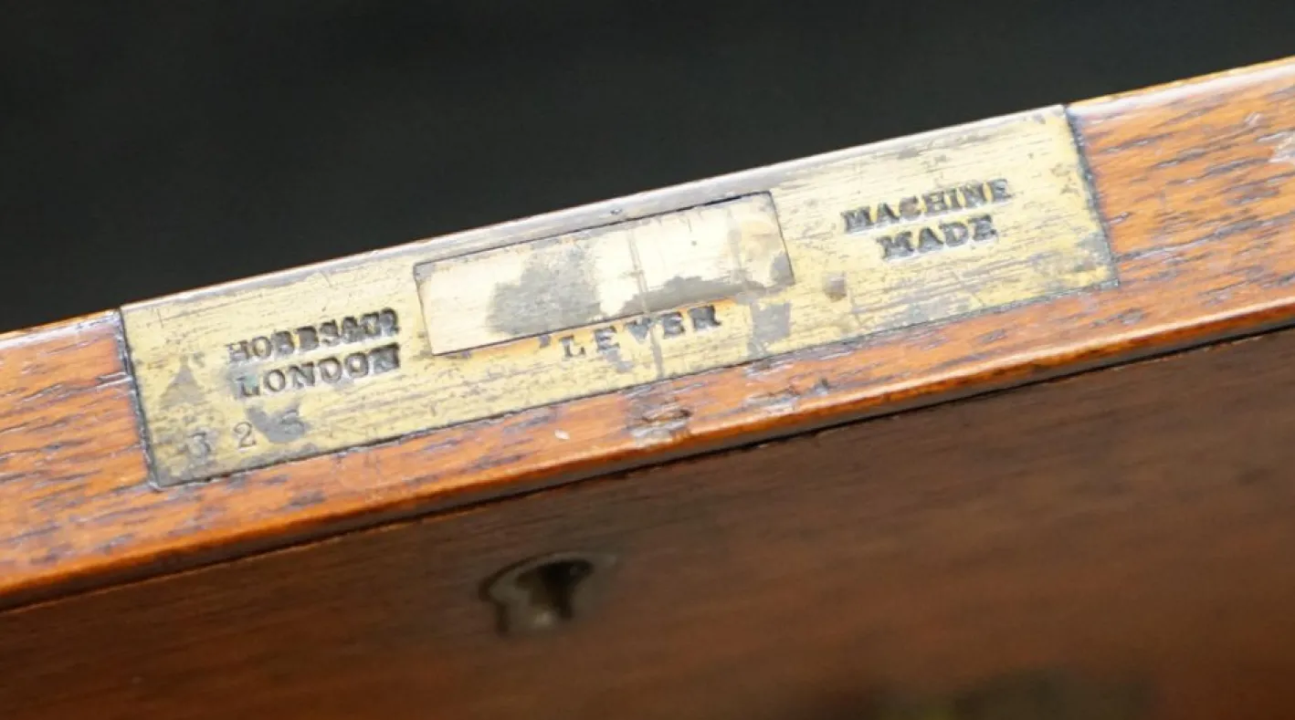 Army & Navy CSL Campaign Kommode mit Schreibtisch, 1890er
