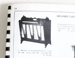 Art Deco Amsterdamer Schule Zeitschriftenständer aus Eiche von Willem Penaat für Metz & Co, 1920er