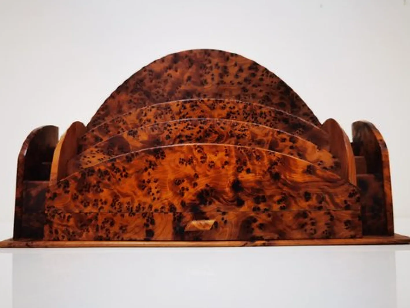 Art Deco Briefhalter aus poliertem Wurzelholz