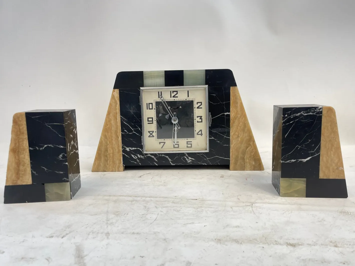 Art Deco Marmoruhr, 1930er, 3er Set