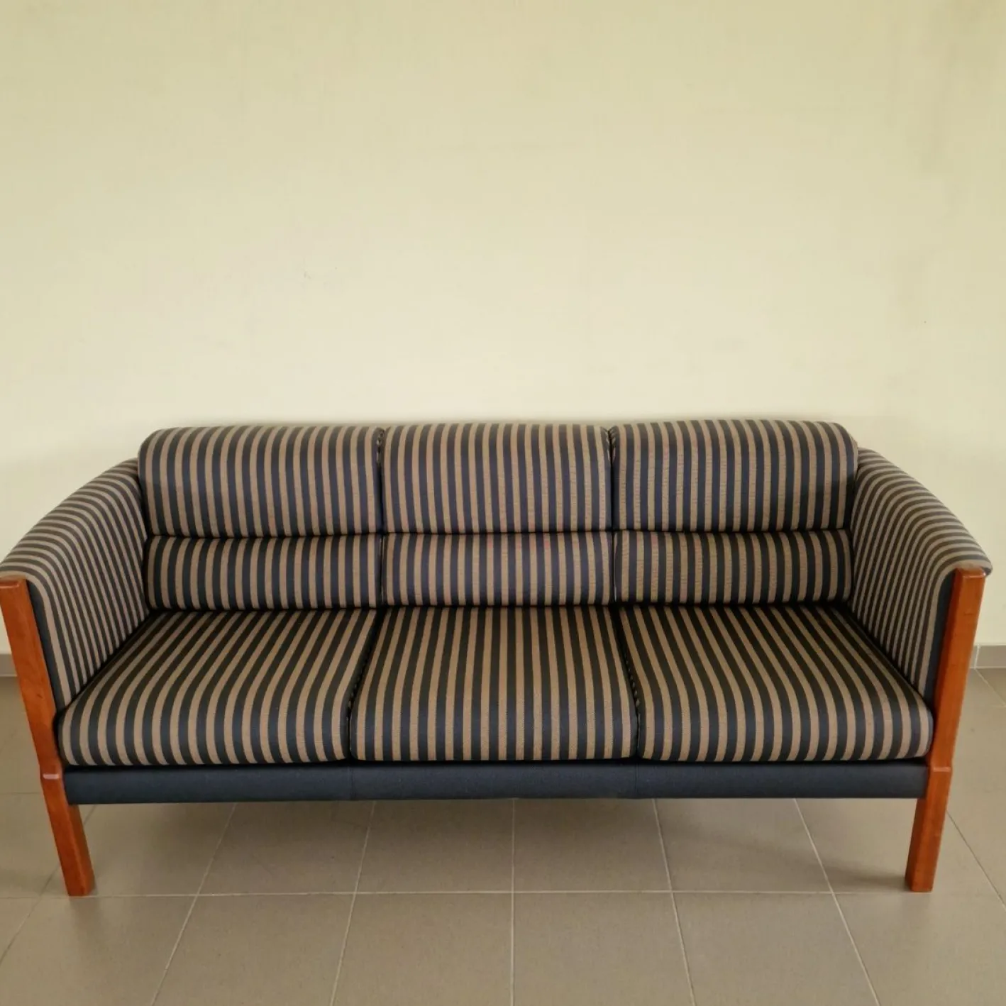 Art Deco Sofas mit Doppel- und Dreiersitzen, 2er Set