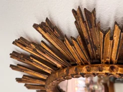 Barocker italienischer Mid-Century Wandspiegel mit vergoldetem Holzrahmen in Sonnen-Optik, 1940er