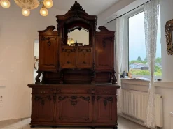 Barockes Pfeiferl Buffet, 1880er