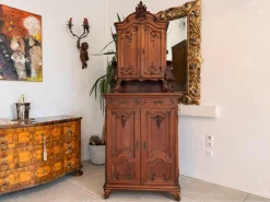 Barockes Pipe Buffet aus Eiche mit Frontfront