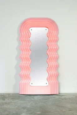 Beleuchteter Ultrafragola Spiegel von Ettore Sottsass für Poltronova, 1970er