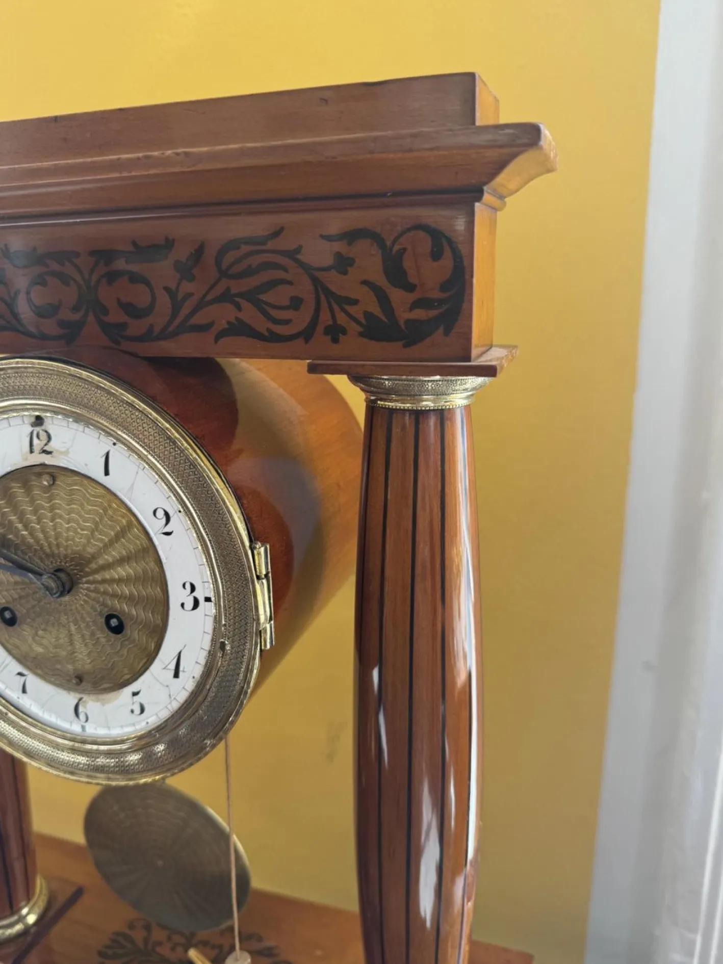 Biedermeier Portico Kommode Uhr