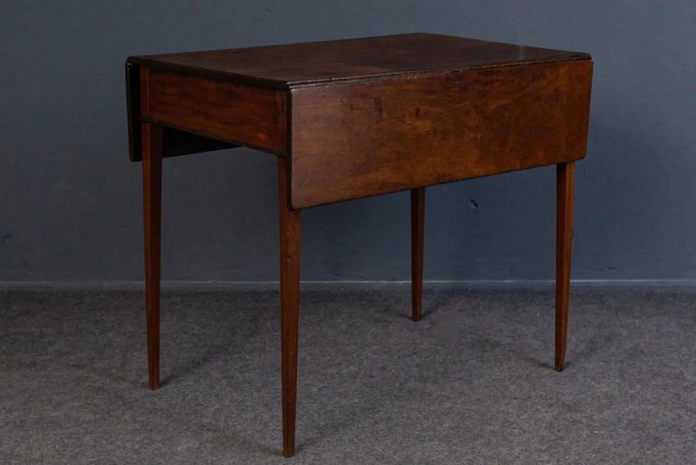 Biedermeier Spiel- oder Beistelltisch